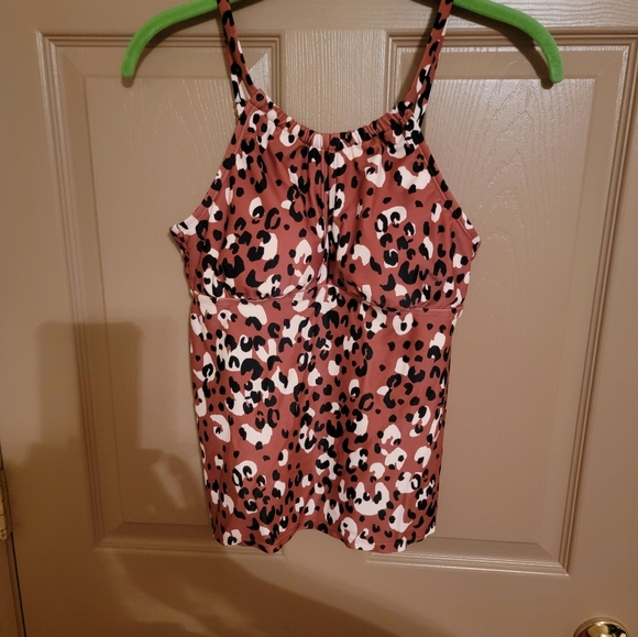 Leopard Print Swim Top. - Picture 1 of 2